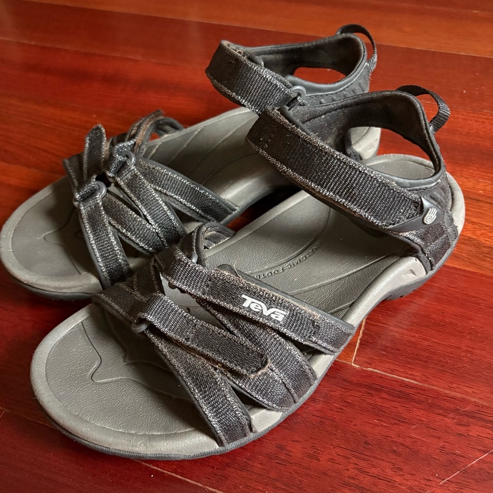 Teva Tirra Sandals Womens Size 5 Strappy Sports Hiking Outdoors Black Beach